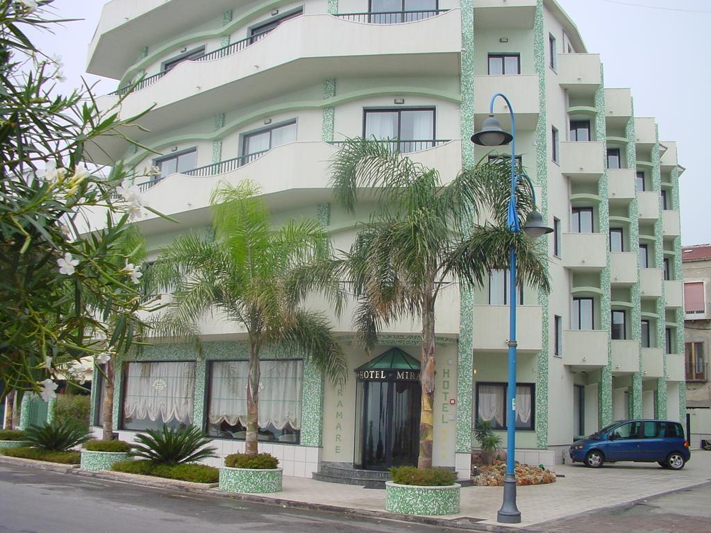 Hotel Ristorante Miramare 玛里纳吉尔萨罗 外观 照片