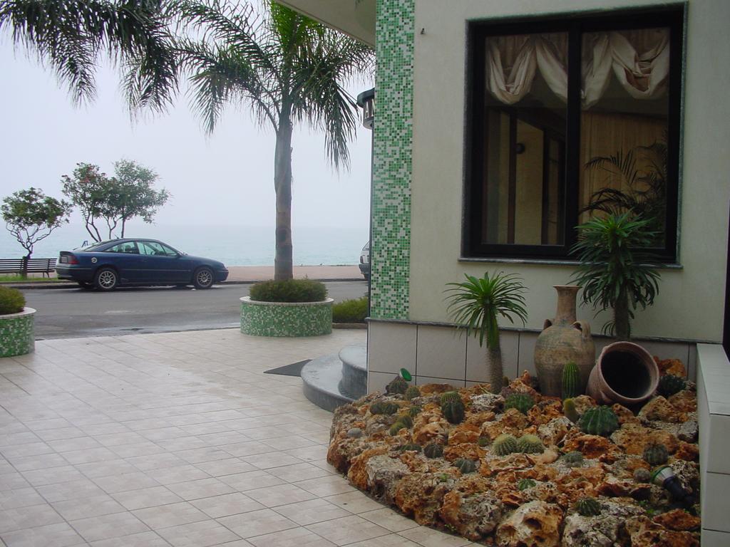 Hotel Ristorante Miramare 玛里纳吉尔萨罗 外观 照片