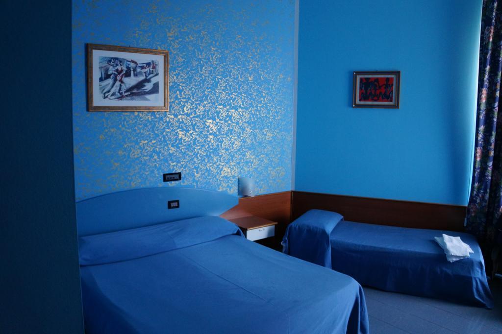Hotel Ristorante Miramare 玛里纳吉尔萨罗 外观 照片