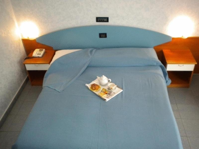 Hotel Ristorante Miramare 玛里纳吉尔萨罗 外观 照片