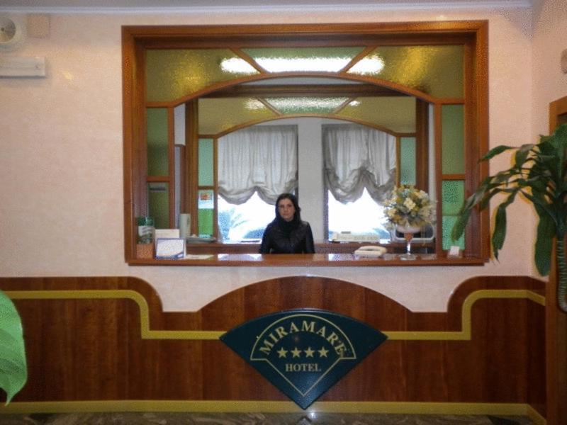 Hotel Ristorante Miramare 玛里纳吉尔萨罗 外观 照片