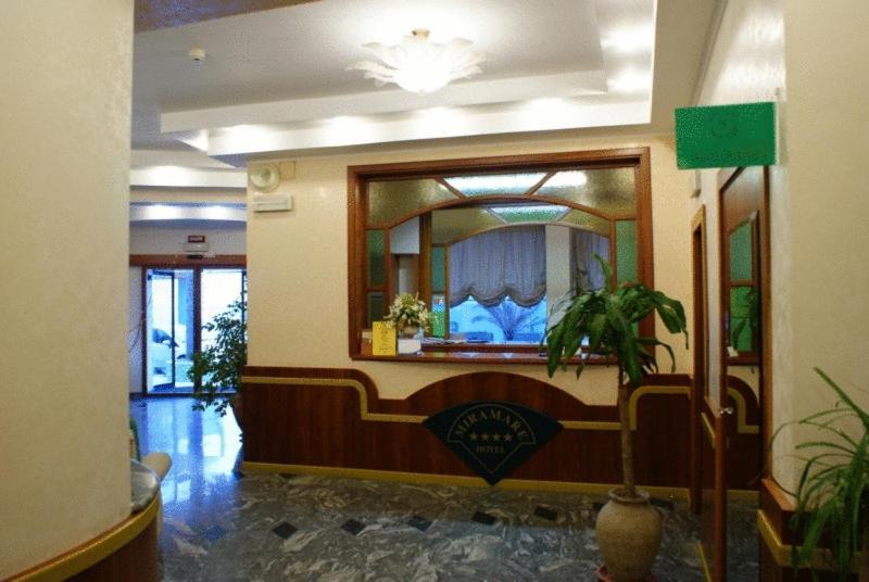 Hotel Ristorante Miramare 玛里纳吉尔萨罗 外观 照片